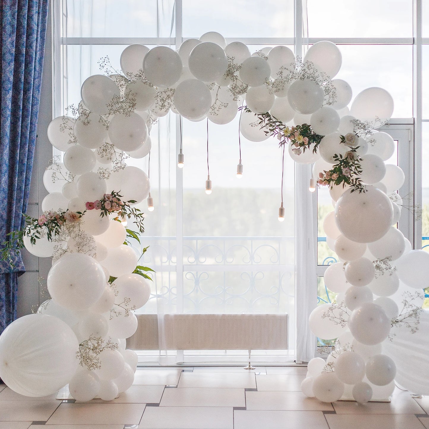 Large Metal Wedding Arch.